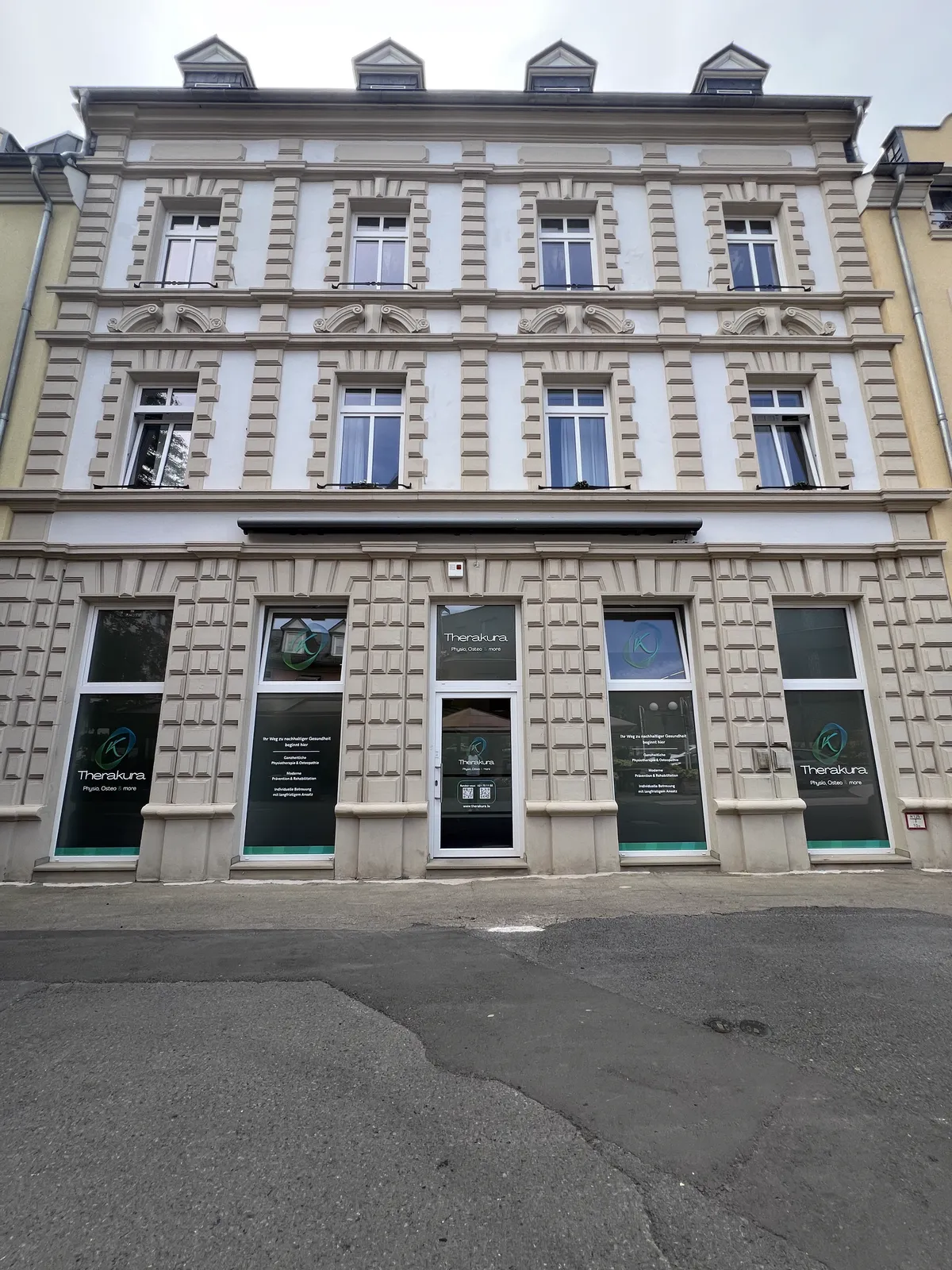 Therakura Echternach — Das Haus von außen